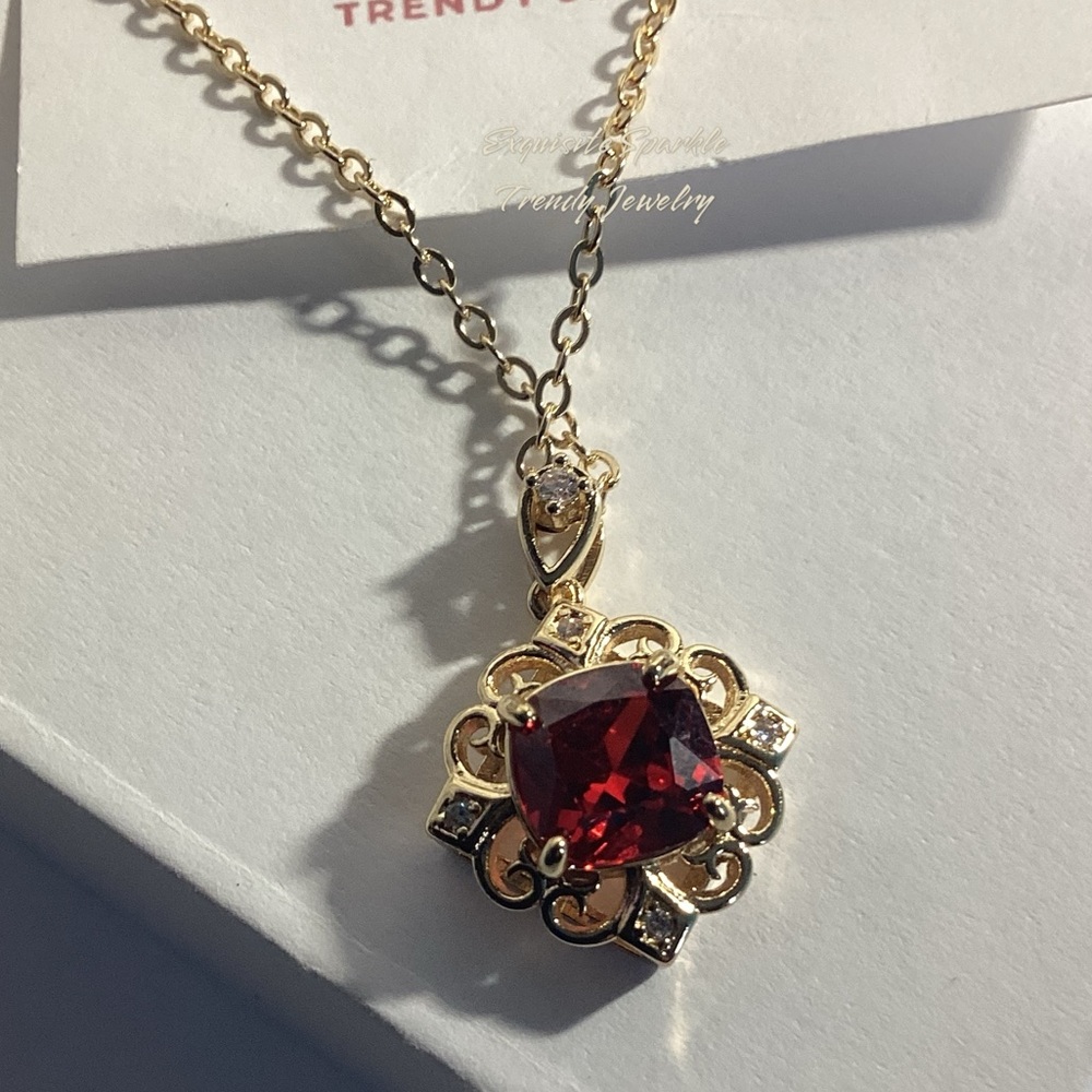 💋10k Gold Plated Cushion Cut Prong Set Red Ruby Simulate Pendant Necklace